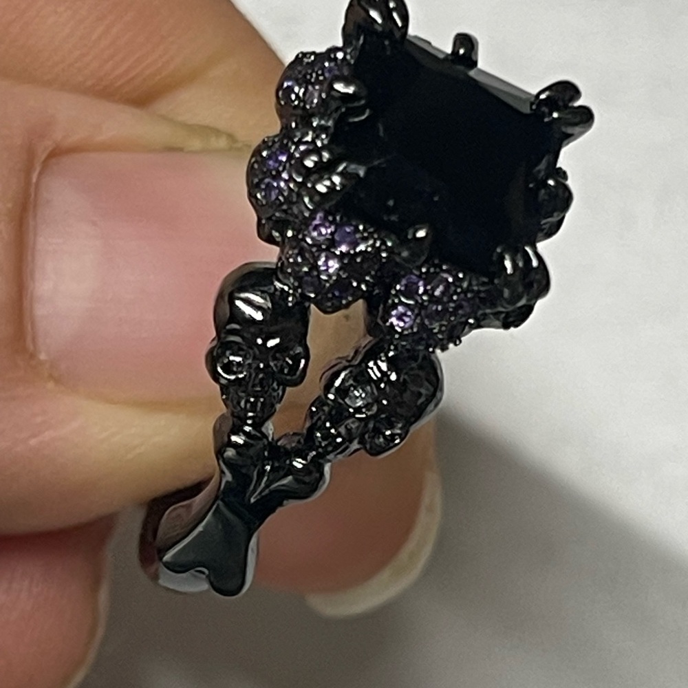 Elegant Black Stone Women's Ring